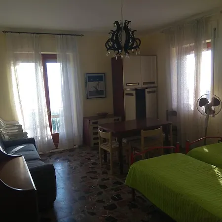 Elyhouse Apartmán *