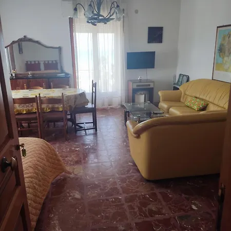 Elyhouse * Gizzeria