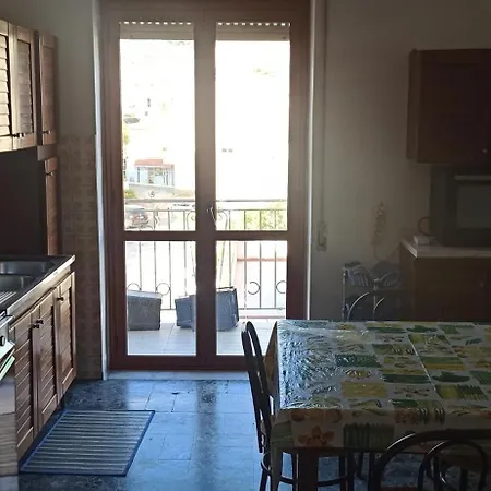 Elyhouse Apartamento Gizzeria