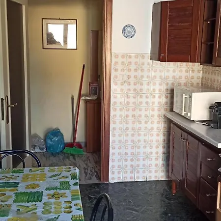 Elyhouse Apartament *