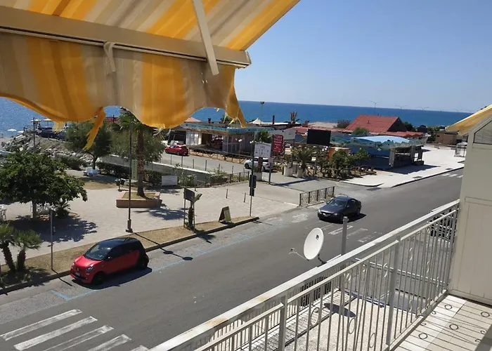 Elyhouse 公寓 吉泽利亚